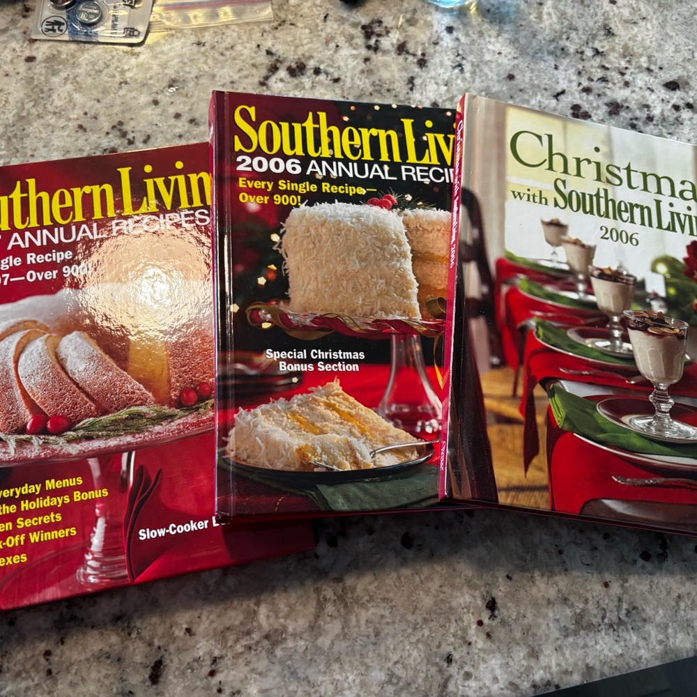 Southern Living 2006 Annual Recipes Cookbook Set - Red and Green Covers